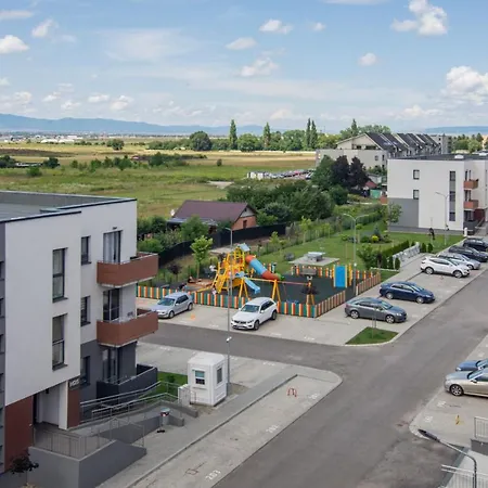 Amazing In By Valentino - Free Garage Parking Apartment